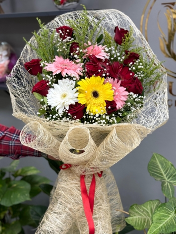 Gül Gerbera Buketi