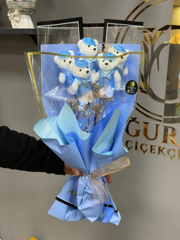 Mavi Ayıcık Buketi – Sevimli & Özel Tasarım