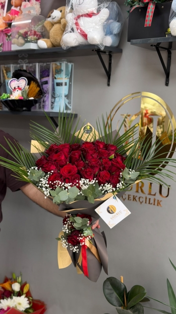 30'lu Kırmızı Gül Buketi